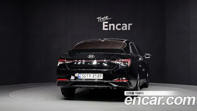 Hyundai Avante — Фото автомобиля 4