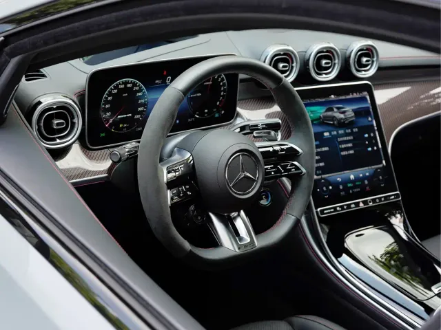 Mercedes-Benz Mercedes-Benz C-Class AMG New Energy 2024 Mercedes-AMG C 63 S E PERFORMANCE F1 Edition — Фото автомобиля 11