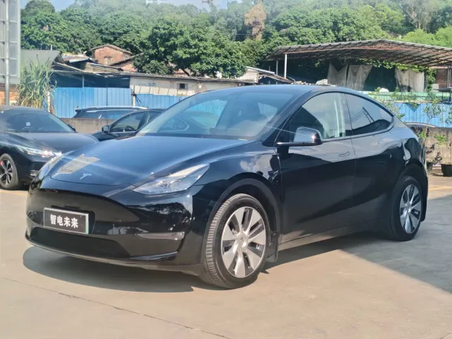 Фотография автомобиля — Tesla Model Y