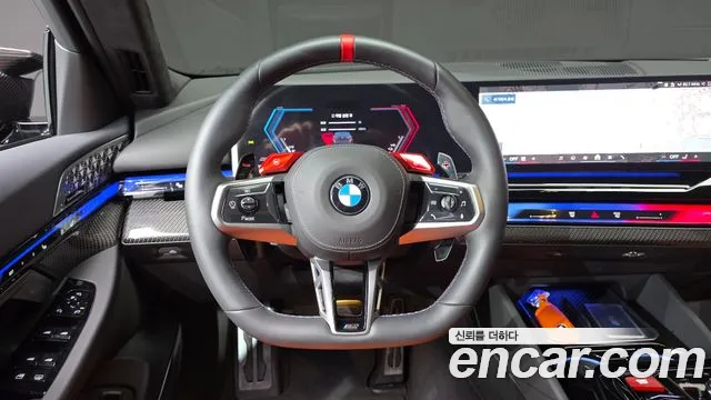 BMW M5 — Фото автомобиля 13