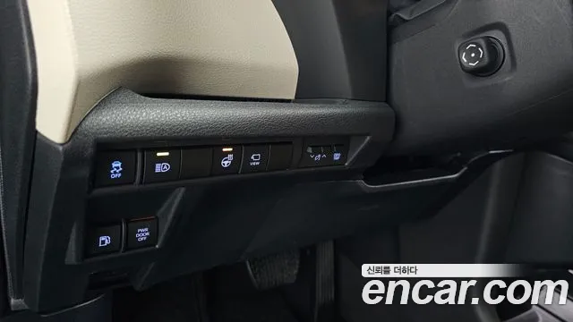 Toyota Sienna — Фото автомобиля 19