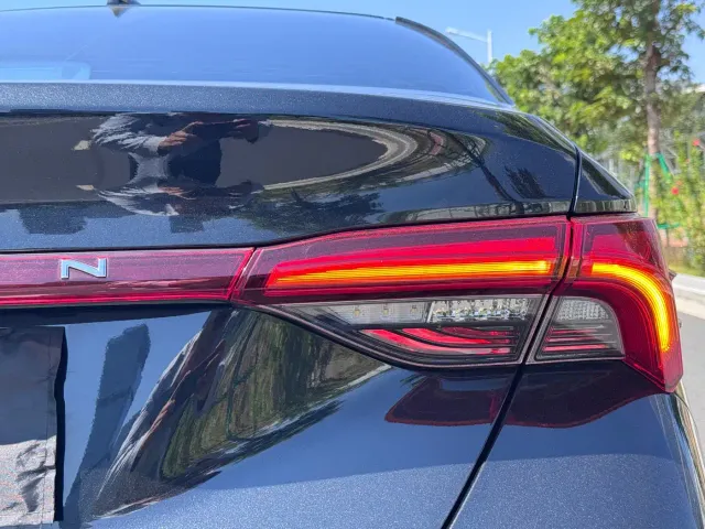 Toyota Avalon — Фото автомобиля 10
