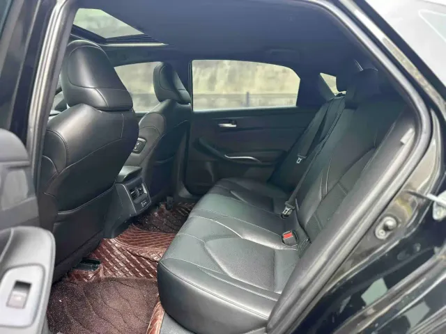 Toyota Avalon — Фото автомобиля 6