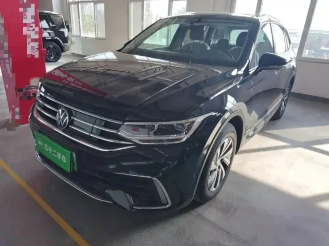 Фотография автомобиля — Volkswagen Tiguan L PHEV
