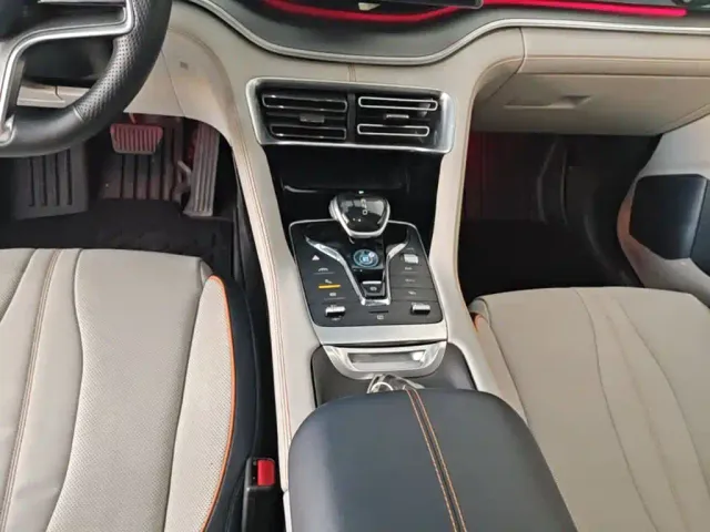 BYD Song PLUS — Фото автомобиля 13