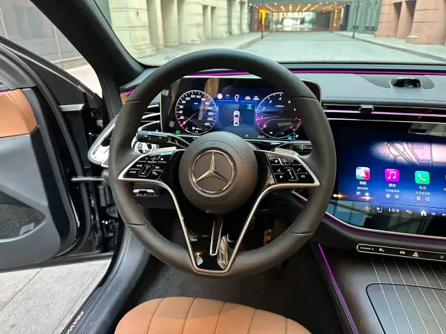 Mercedes-Benz E-Class — Фото автомобиля 17