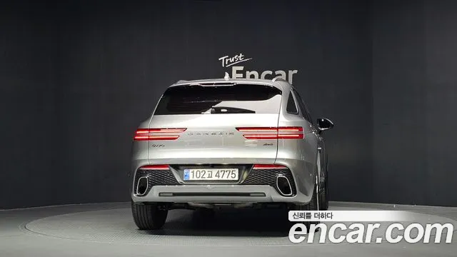 Genesis GV70 — Фото автомобиля 4