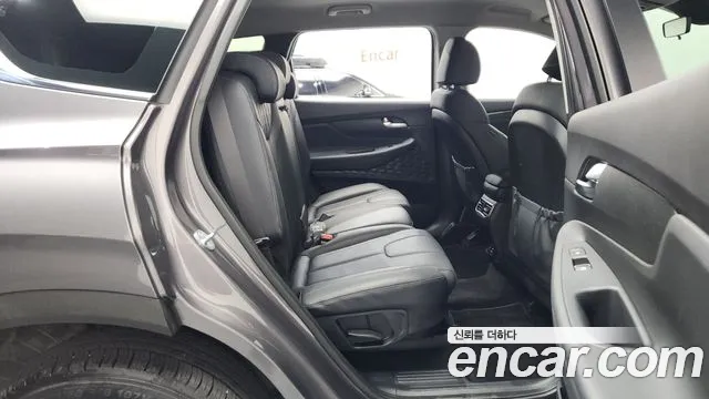 Hyundai Santafe Новый Santa Fe Дизель 2.2 4WD — Фото автомобиля 9