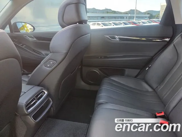 Genesis G80 RG3 — Фото автомобиля 8