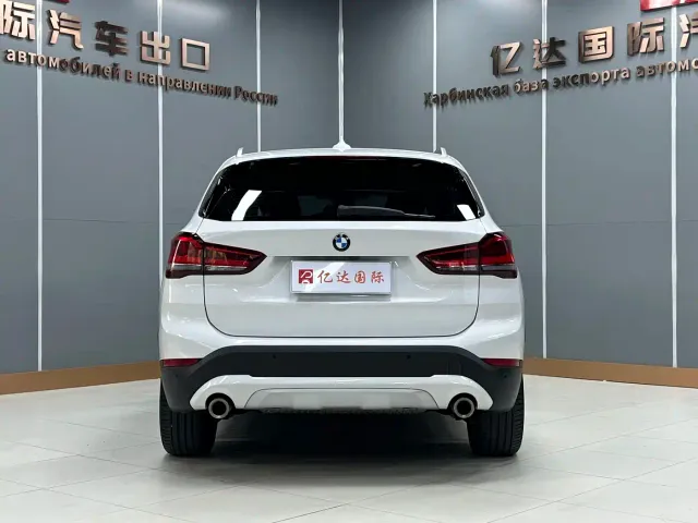 BMW X1 — Фото автомобиля 5
