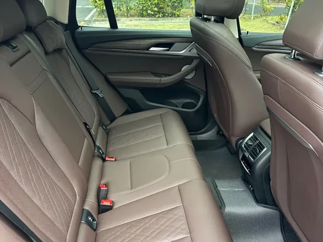 BMW X3 — Фото автомобиля 11