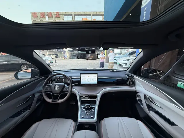 BYD Song Pro — Фото автомобиля 9