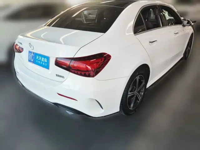 Mercedes-Benz A-Class — Фото автомобиля 2