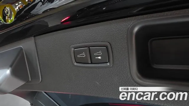 Porsche Macan — Фото автомобиля 30