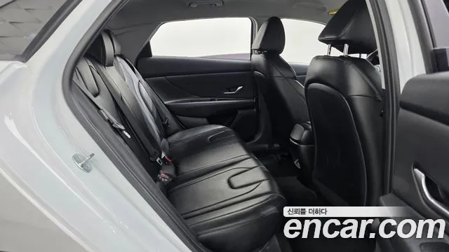 Hyundai Avante — Фото автомобиля 17