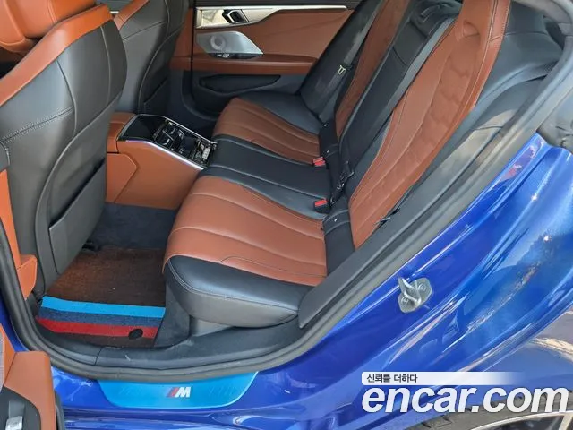 BMW 8 Series G15 — Фото автомобиля 13