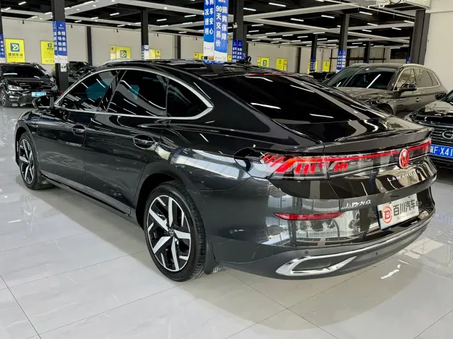 Volkswagen Lamando — Фото автомобиля 9