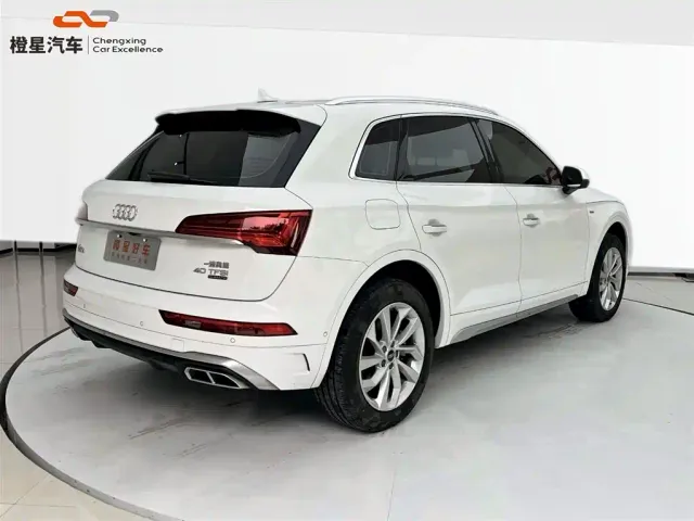 Audi Q5L — Фото автомобиля 4