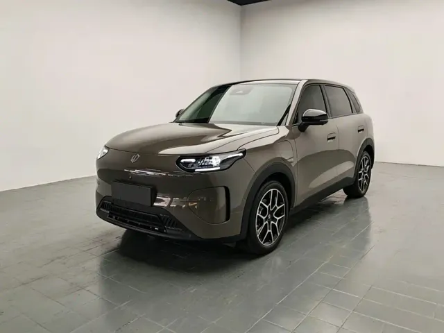 Leapmotor A10 — Фото автомобиля 3