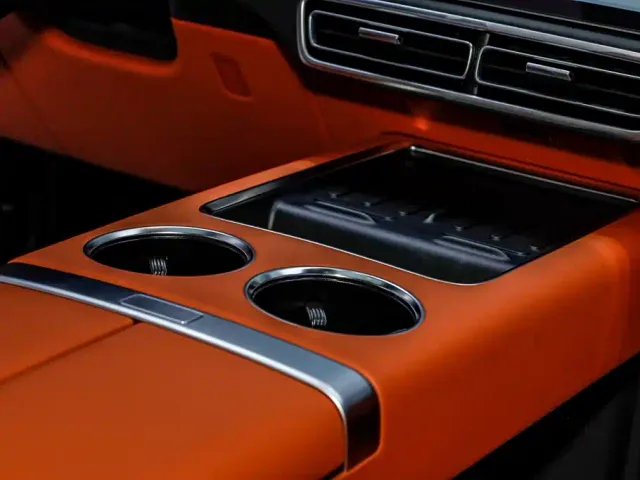 Li Auto L9 — Фото автомобиля 21