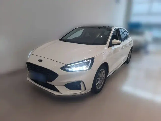 Фотография автомобиля — Ford Focus