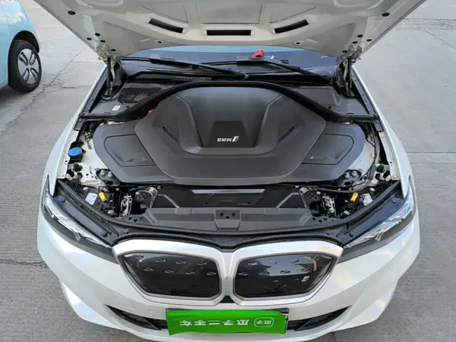 BMW i3 — Фото автомобиля 19