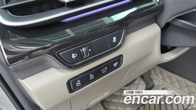Kia Carnival Generation 4 — Фото автомобиля 28