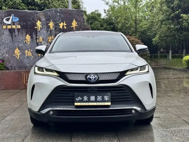 Toyota Harrier — Фото автомобиля 2