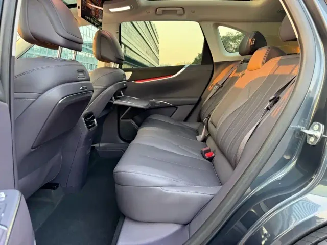 Buick Zhijing E7 — Фото автомобиля 11