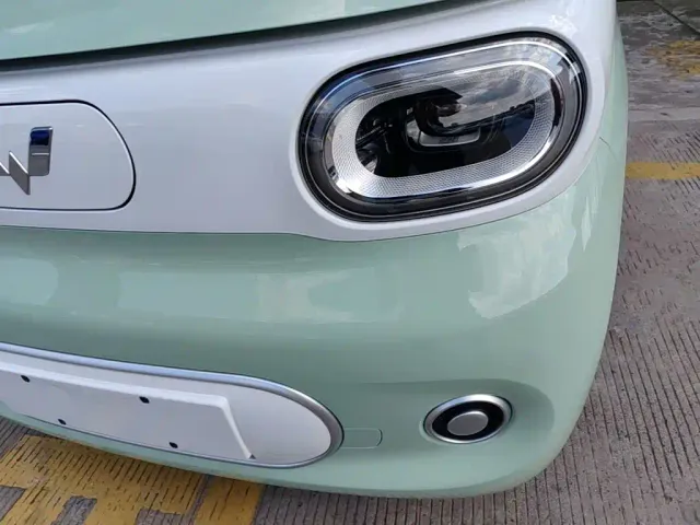 Wuling Hongguang Mini EV — Фото автомобиля 17