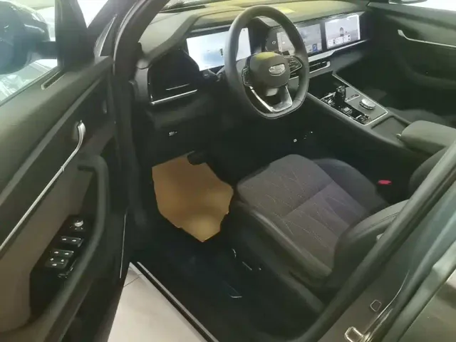 Geely Xingyue L — Фото автомобиля 15