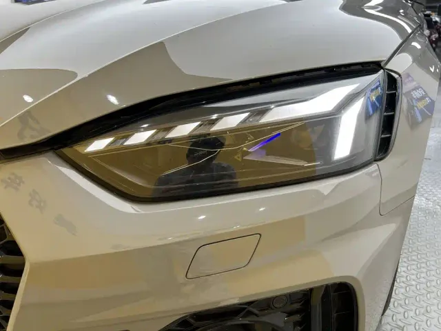Audi RS 5 — Фото автомобиля 8