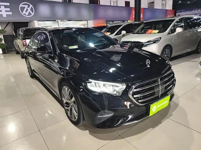 Mercedes-Benz E-Class — Фото автомобиля 21