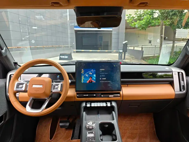 iCAR V27 — Фото автомобиля 10