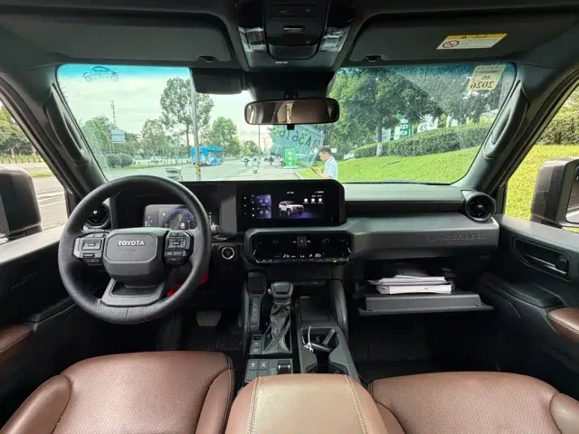 Toyota Prado — Фото автомобиля 13