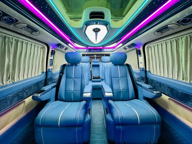 Mercedes-Benz V-Class — Фото автомобиля 7
