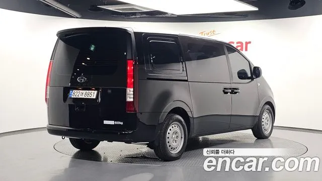 Hyundai Staria — Фото автомобиля 2