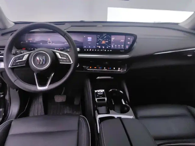 Buick Envision Plus — Фото автомобиля 12