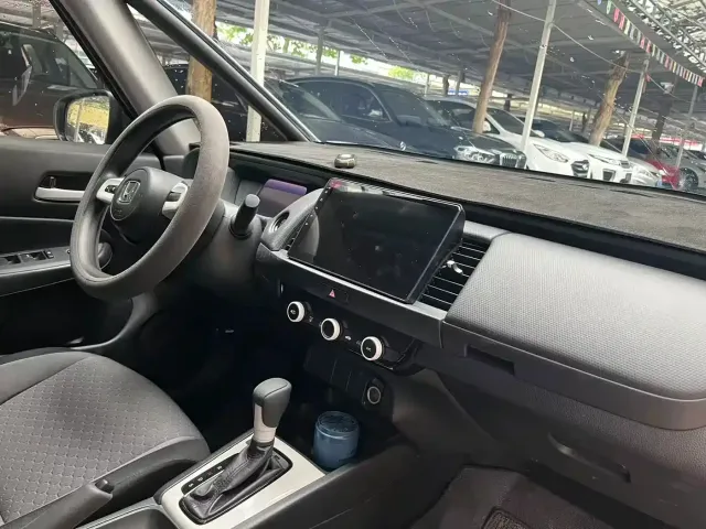 Honda Fit — Фото автомобиля 12