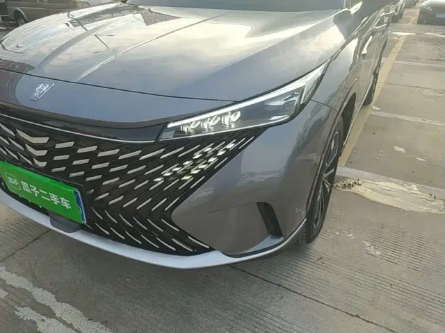 Roewe RX5 — Фото автомобиля 23