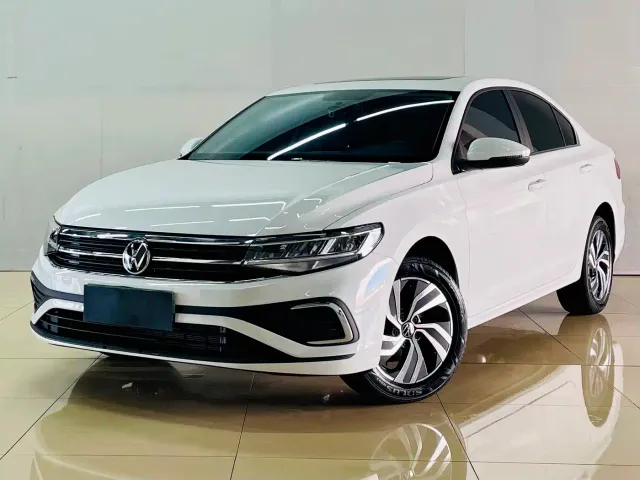 Volkswagen Bora — Фото автомобиля 2