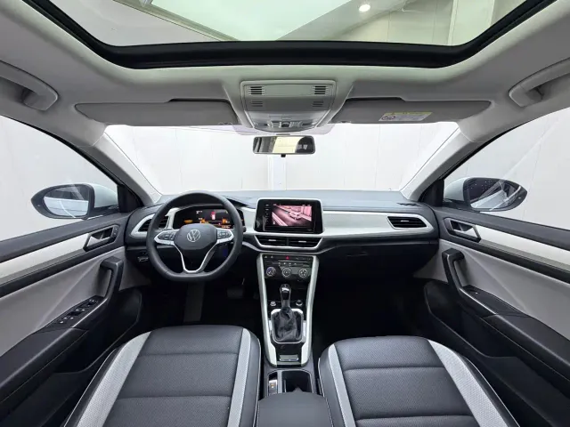 Volkswagen T-Roc — Фото автомобиля 17