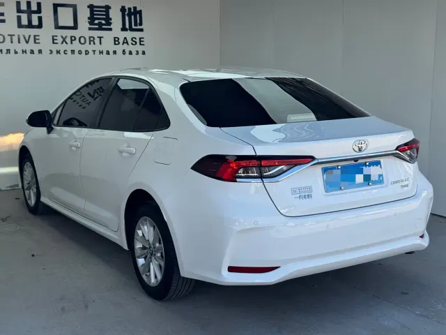 Toyota Corolla — Фото автомобиля 11