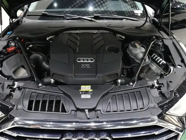 Audi Audi A8 2022 A8L 50 TFSI quattro Comfort Collector's Edition — Фото автомобиля 26