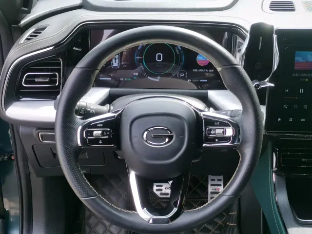 GAC Trumpchi GS8 — Фото автомобиля 13