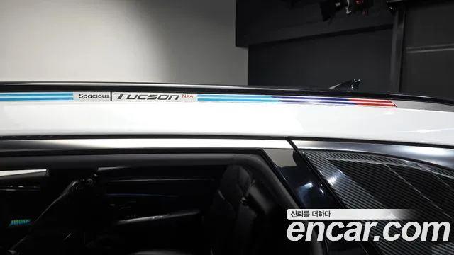 Hyundai Tucson Tucson (NX4) Бензин 1.6 турбо 2WD — Фото автомобиля 7