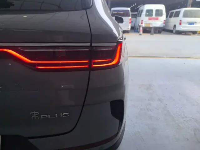 BYD Song PLUS — Фото автомобиля 7