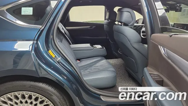 Genesis G80 Бензин 2.5 турбо AWD — Фото автомобиля 12