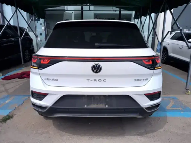 Volkswagen T-Roc — Фото автомобиля 5