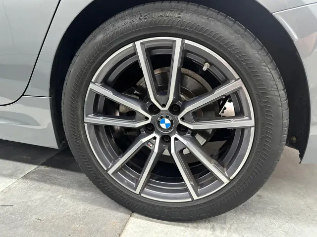 BMW 3 Series — Фото автомобиля 15